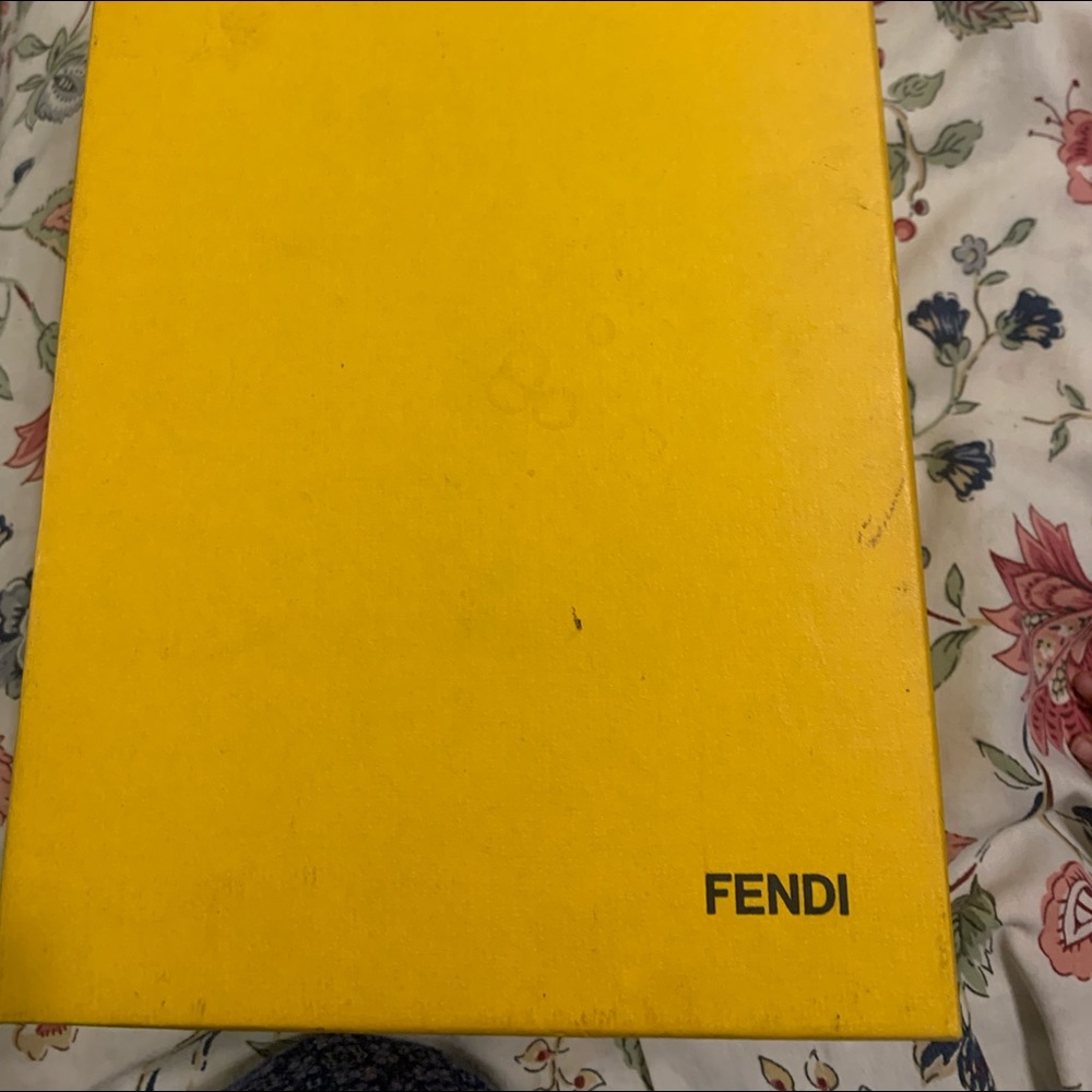 Fendi size 7